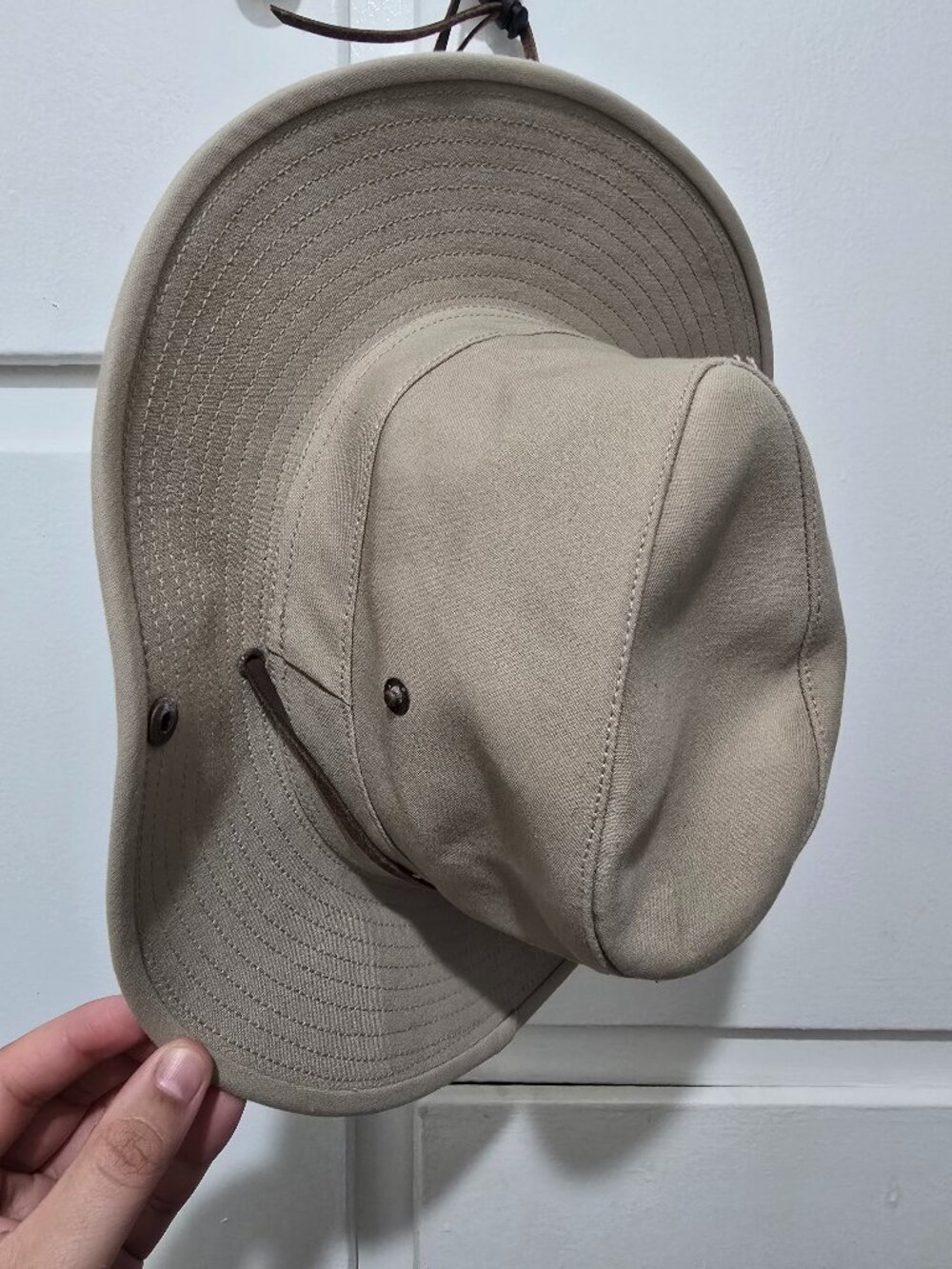Walt Disney World Safari Hat Medium Side Snap Leather Strap Vintage Khaki Hat